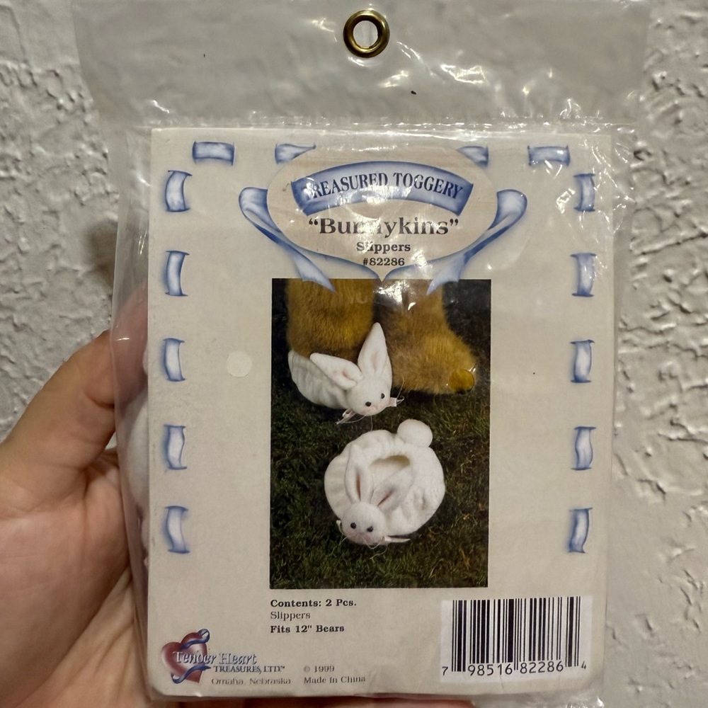 New in Package Treasured Toggery White bunny slippers for teddy bears